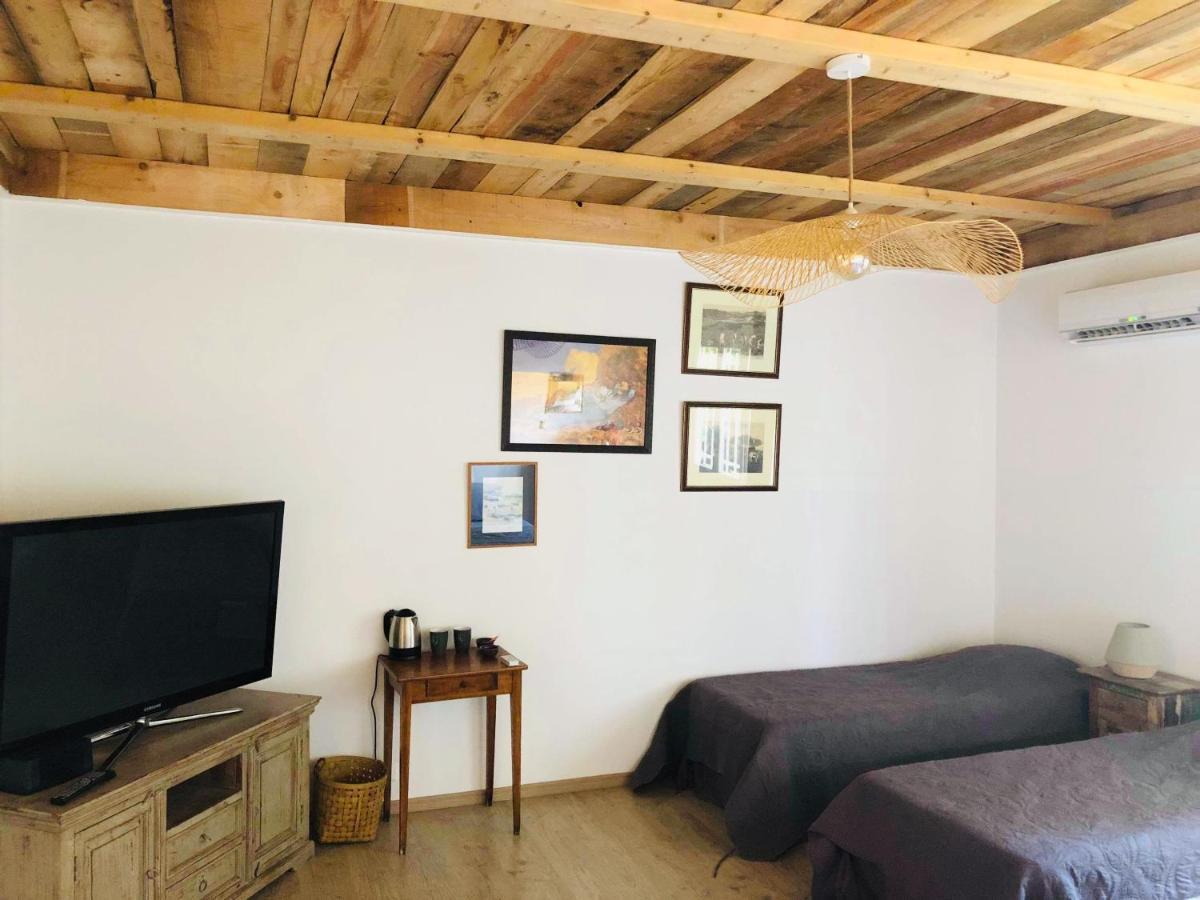 Mas Des Prevots B&B Noves Ngoại thất bức ảnh
